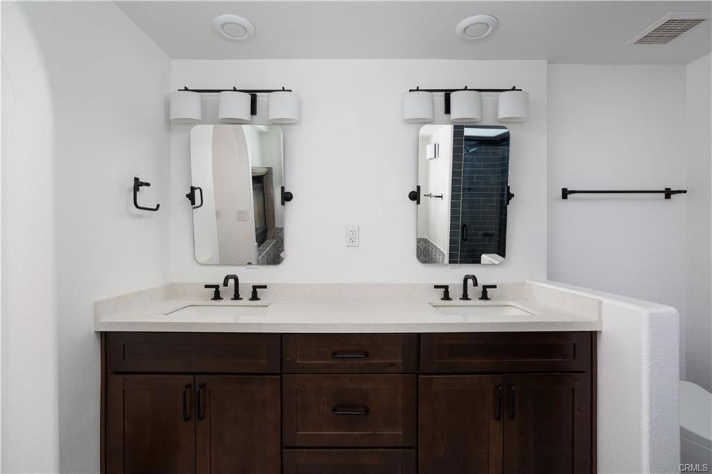 306 Avenida Monterey in San Clemente, CA - Building Photo