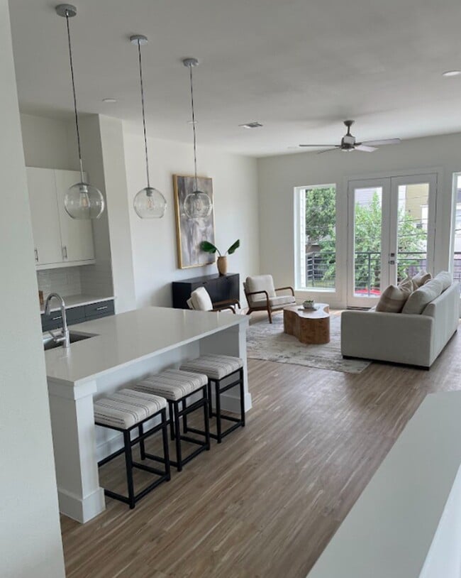 property at 2103 Holman St