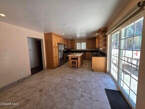 6172 Sylvan Dr in Simi Valley, CA - Building Photo - Building Photo