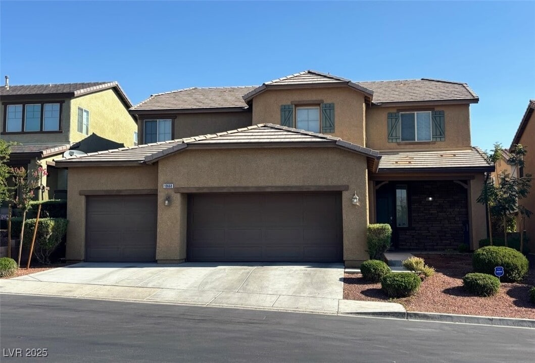 10668 Berkshire Woods Ave in Las Vegas, NV - Building Photo