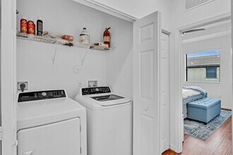 4668 Banker Terrace in Davie, FL - Building Photo - Building Photo