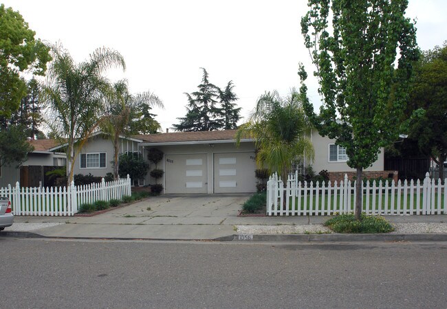 1052-1056 Bismark Dr in Campbell, CA - Foto de edificio - Building Photo