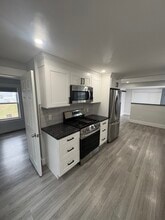 23 Griggs St in Dracut, MA - Building Photo - Building Photo