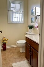 284 Crescent Dr in Hershey, PA - Building Photo - Building Photo