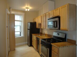 19 Short St, Unit 4 in Brookline, MA - Building Photo - Building Photo