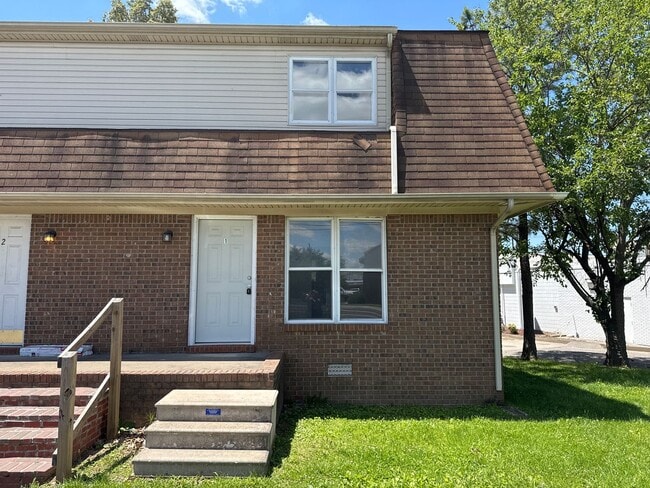 property at 109 Lakeview Dr