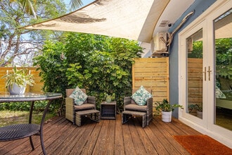 927 N 17th Ave in Hollywood, FL - Building Photo - Building Photo