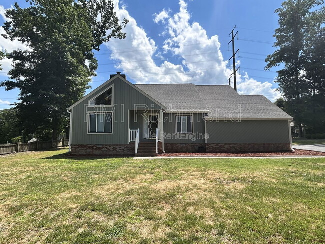 613 Rebel Ridge Rd in Colonial Heights, VA - Building Photo - Building Photo