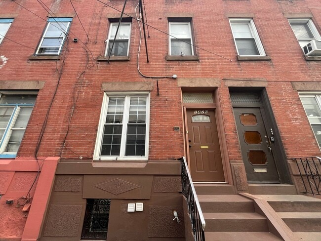 1426 McKean St in Philadelphia, PA - Building Photo - Building Photo
