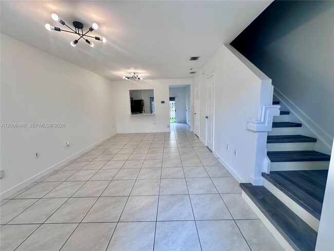 540 NE 5th Ln in Florida City, FL - Building Photo - Building Photo