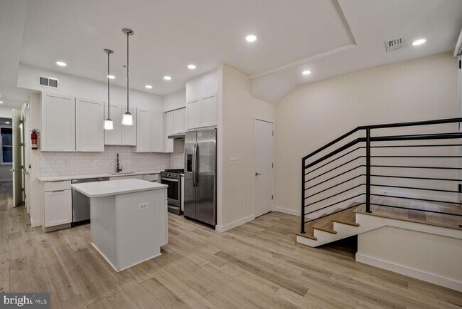 property at 1112 5th St NW