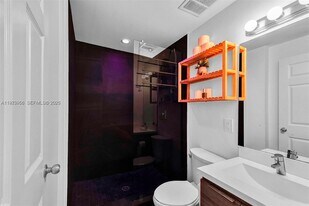 1450 Meridian Ave in Miami Beach, FL - Building Photo