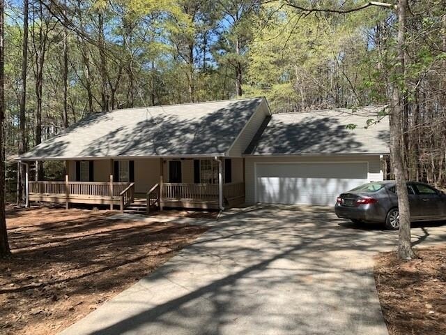 113 Phoenix Dr in Eatonton, GA - Building Photo