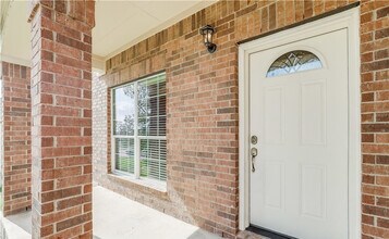 3701 Sandy Brook Dr in Round Rock, TX - Building Photo - Building Photo
