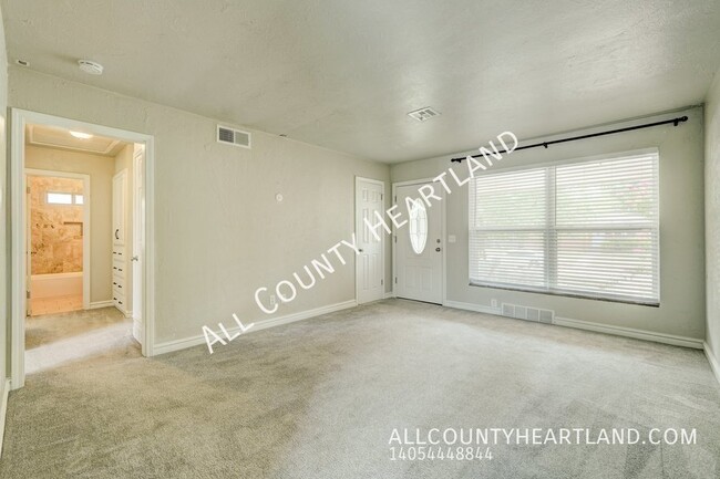 3921 NW 51st St in Oklahoma City, OK - Building Photo - Building Photo