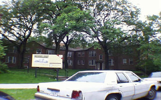 2413-2429 W Fitch Ave Apartments