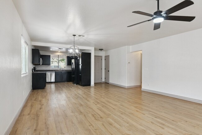 3738 W Carson Rd in Phoenix, AZ - Building Photo - Building Photo