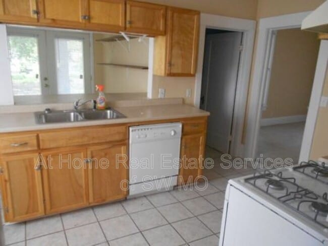 2307 N Franklin Ave in Springfield, MO - Building Photo - Building Photo