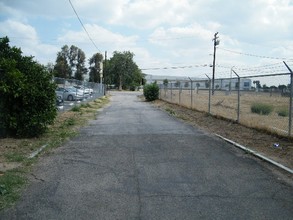 25070 E 3rd St in San Bernardino, CA - Building Photo - Building Photo