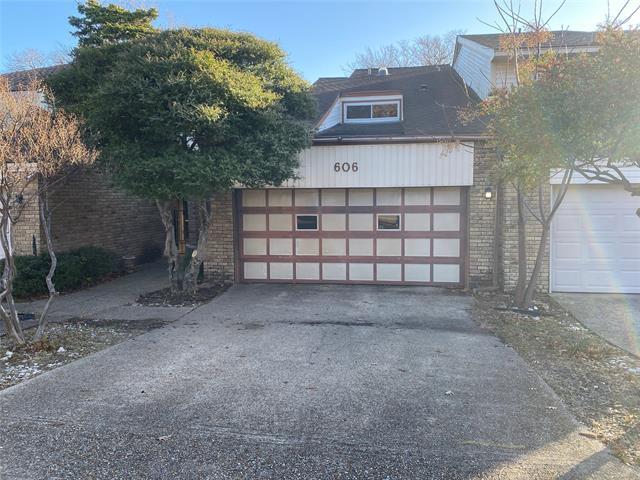 property at 606 Old Country Rd