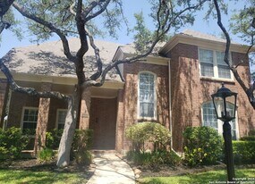 4111 Antlers Lodge Rd in San Antonio, TX - Building Photo