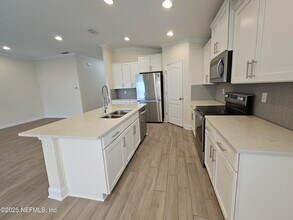 3049 Morning Lk Ct in Green Cove Springs, FL - Building Photo - Building Photo