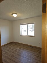 504 5th St in Coralville, IA - Building Photo - Building Photo