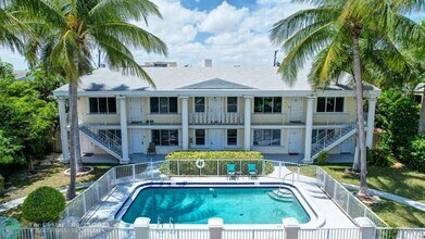 4525 NE 21st Ave in Fort Lauderdale, FL - Building Photo - Building Photo