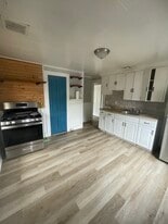 137 School St, Unit 135 school street in Bristol, CT - Building Photo