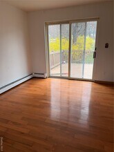 9 Willard Pl in Monroe, NY - Building Photo - Building Photo