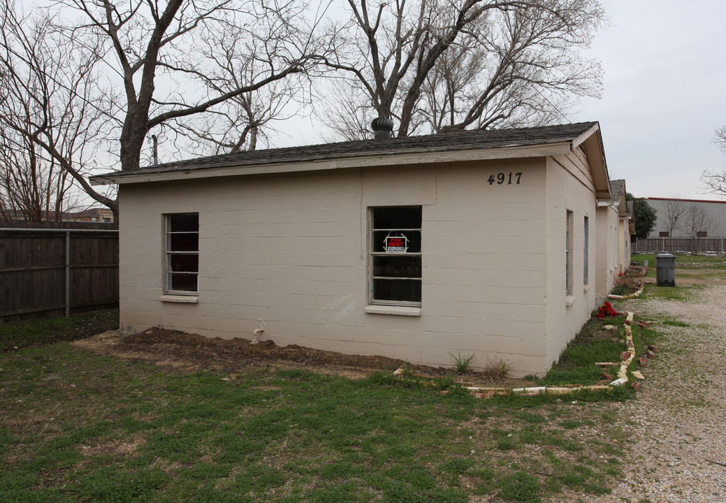 4913-4917 Peachtree Rd in Mesquite, TX - Building Photo