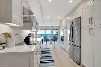 2357 Gulf Shore Blvd N in Naples, FL - Building Photo - Building Photo