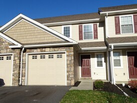 229 Lakeside Xing in Mount Joy, PA - Building Photo