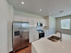 8538 Belfort Lndg Dr in Jacksonville, FL - Building Photo - Building Photo
