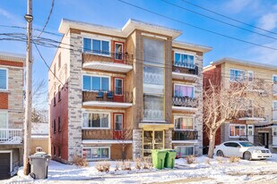 60 Saint-Pierre Av in Lachine, QC - Building Photo