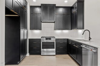 226 Woodsborough Pl in Raleigh, NC - Building Photo - Building Photo