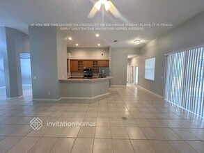 2703 Durant Trails Blvd in Dover, FL - Foto de edificio - Building Photo
