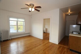 962 W Cornelia Ave in Chicago, IL - Building Photo - Building Photo