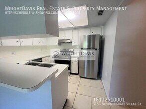 3153 Bloomingdale Villas Ct in Brandon, FL - Building Photo - Building Photo