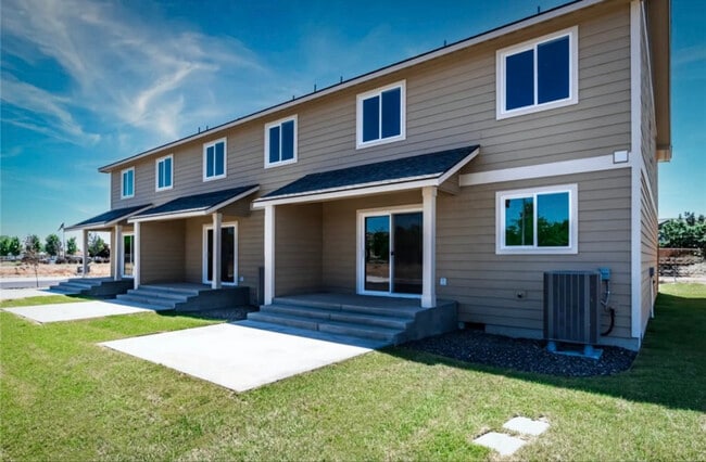 931 Ted Yao Way in Moses Lake, WA - Building Photo - Building Photo