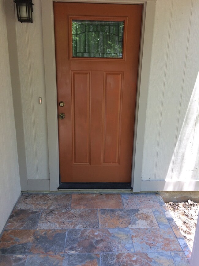 property at 2602 Oaklawn Ave