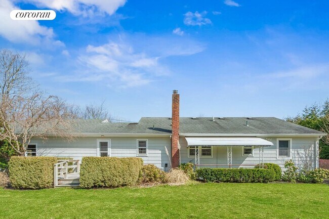 452 Bridgehampton-Sag Harbor Turnpike in Bridgehampton, NY - Building Photo - Building Photo