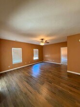 1604 Prier Ln in Webb City, MO - Building Photo - Building Photo