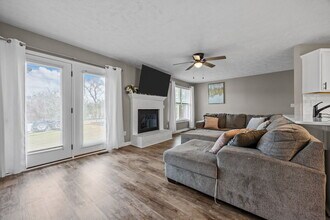 38 Hallmark Dr in Spring Lake, NC - Building Photo - Building Photo