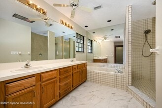 441 Crystal Lake Dr in Melbourne, FL - Building Photo - Building Photo