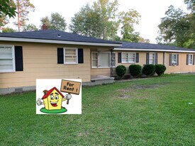 415 12th Ave, Unit Studio A in Eastman, GA - Building Photo