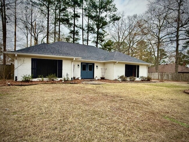 property at 102 Bay Harbour Pl