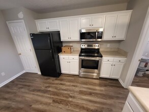 4121 Turner's Bend in Goodlettsville, TN - Foto de edificio - Building Photo
