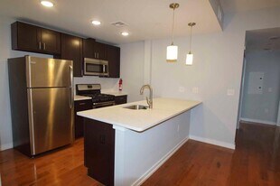 411 N 41st St in Philadelphia, PA - Building Photo