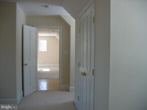 7805 Accotink Pl in Alexandria, VA - Building Photo - Building Photo